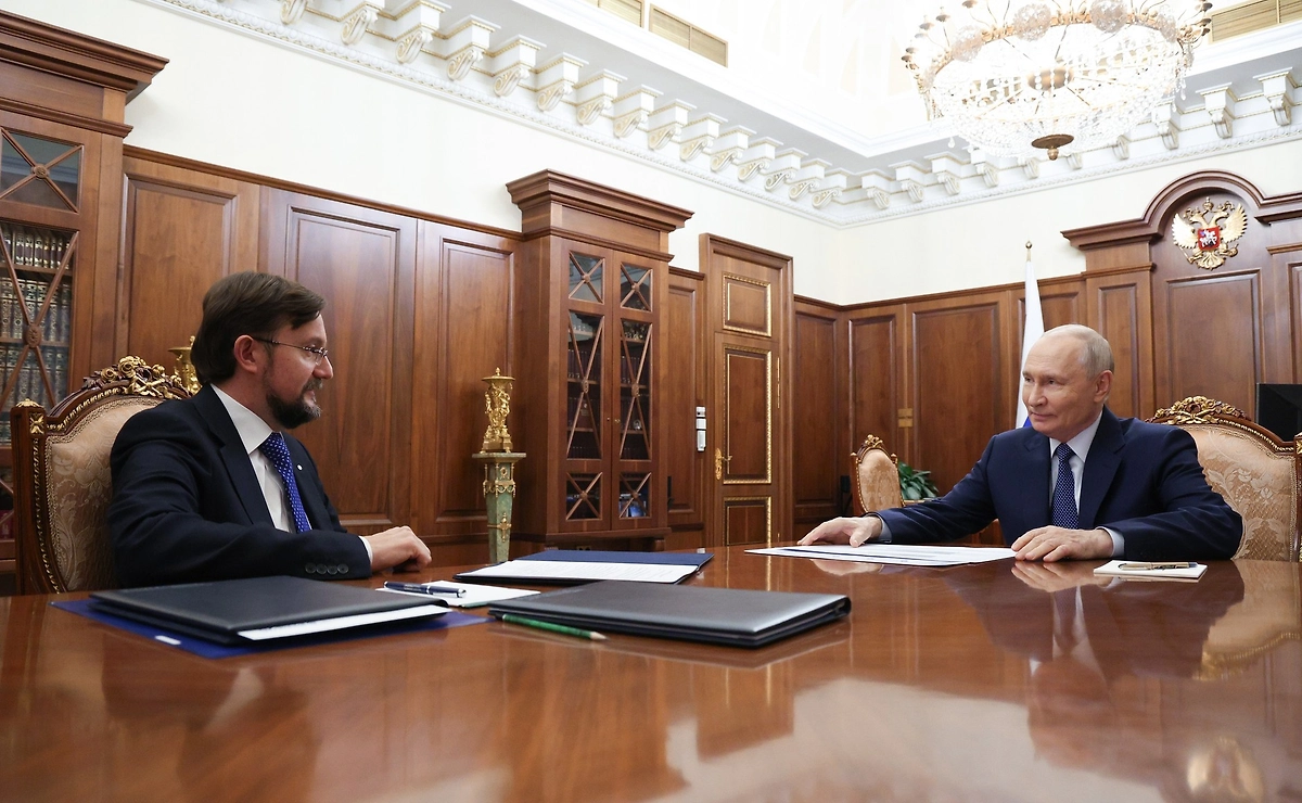 Алексей Репик и Владимир Путин. Обложка © kremlin.ru