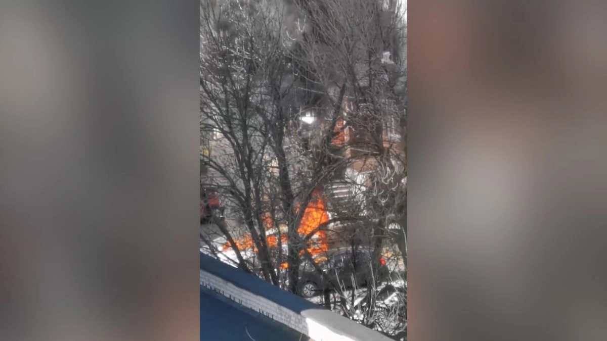 Взрыв автомобиля прогремел в Ульяновске. Обложка © SHOT