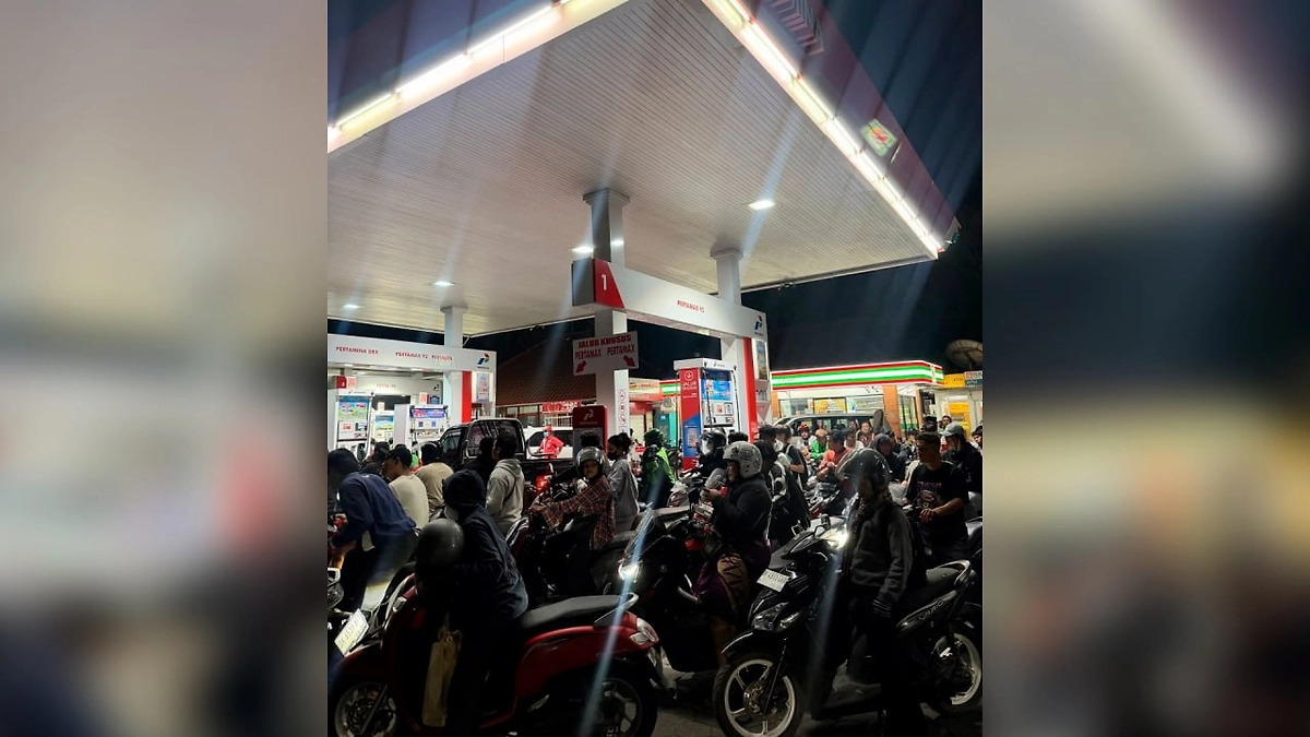 Обложка © SHOT