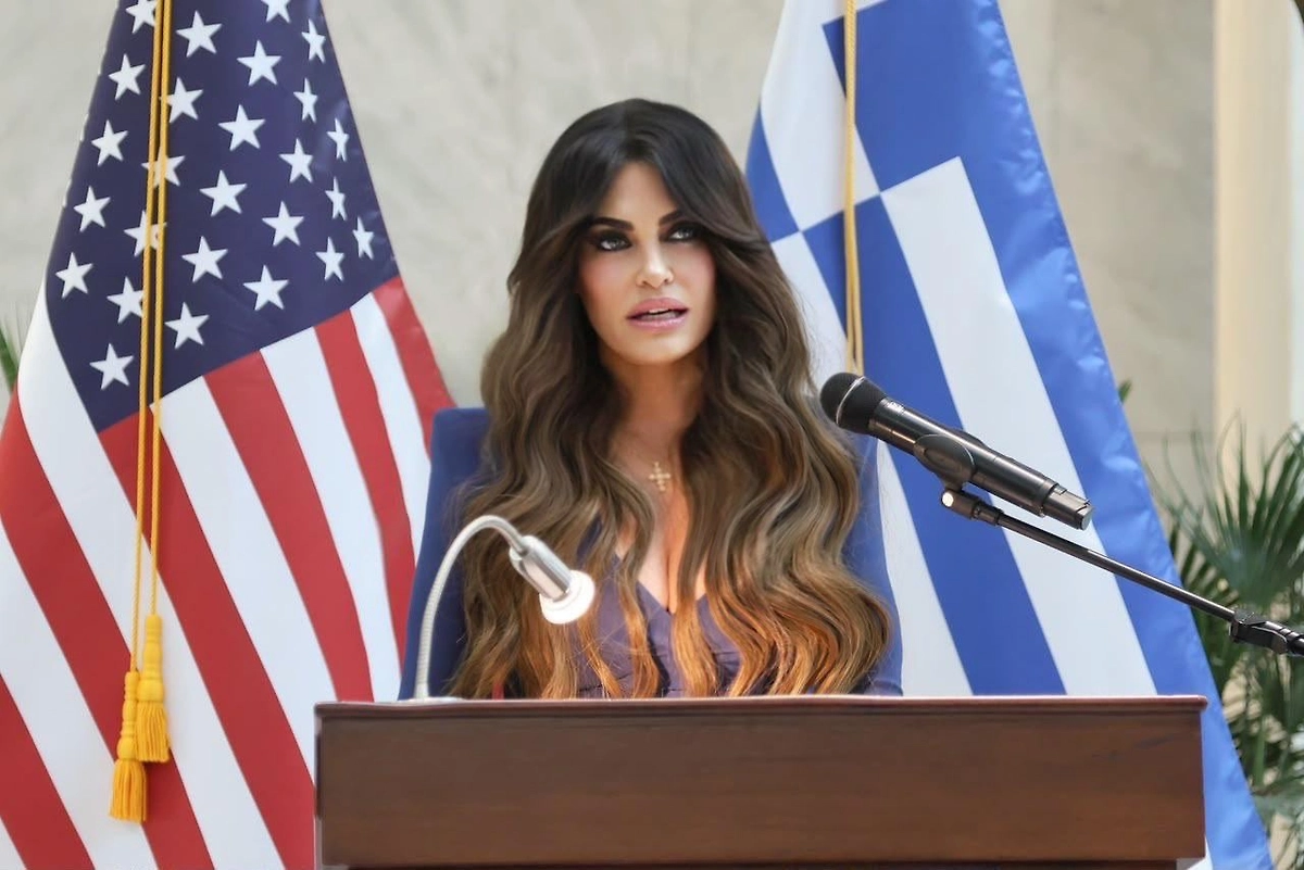 Обложка © X / Ambassador Kimberly Guilfoyle