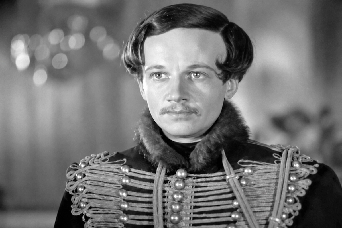 Принц из «Золушки» 1947 года Алексей Консовский: когда актёр сыграл поэта в фильме «Лермонтов»? Фото © «Лермонтов», режиссёр Альберт Гендельштейн, сценарист Константин Паустовский