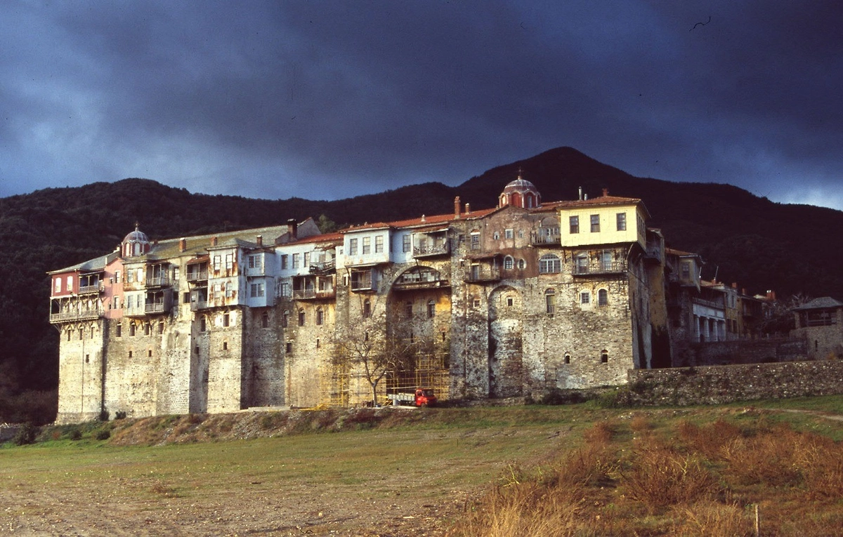 Иверский монастырь на Афоне. Leon Hart. CC BY 2.0. Wikimedia Commons · Условия лицензии