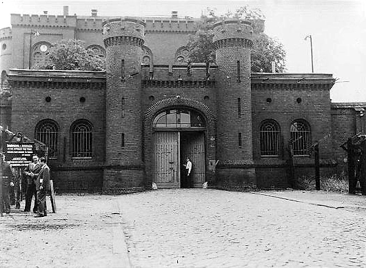 Тюрьма Шпандау, где отбывали срок нацисты. Фото © Wikipedia 