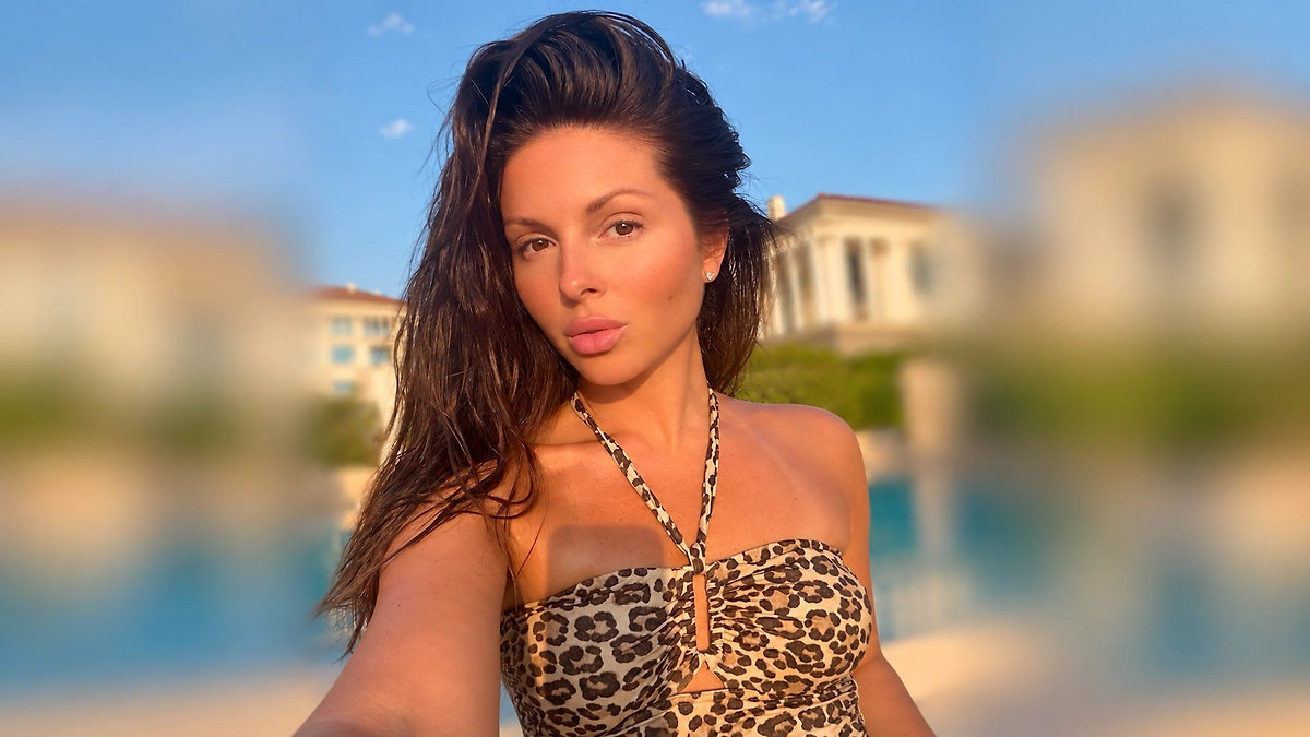 Анна Шурочкина. Обложка © Telegram / NYUSHA