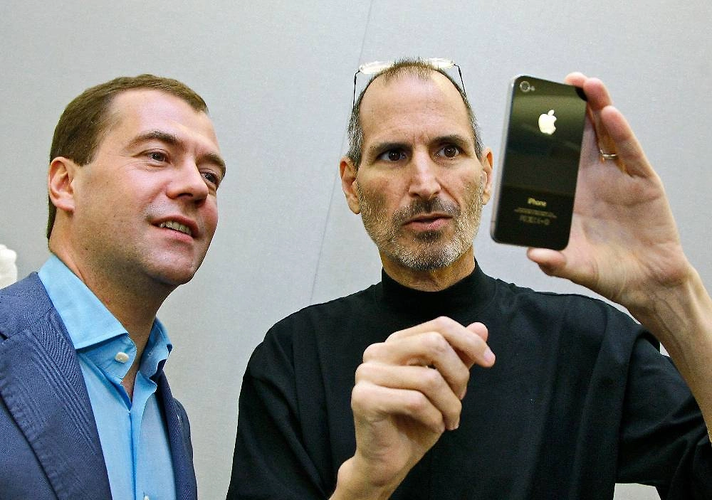 Последний айфон Стива Джобса: чем отличаются истории презентаций iPhone 4 и iPhone 4S? Фото © ТАСС / imago stock&people