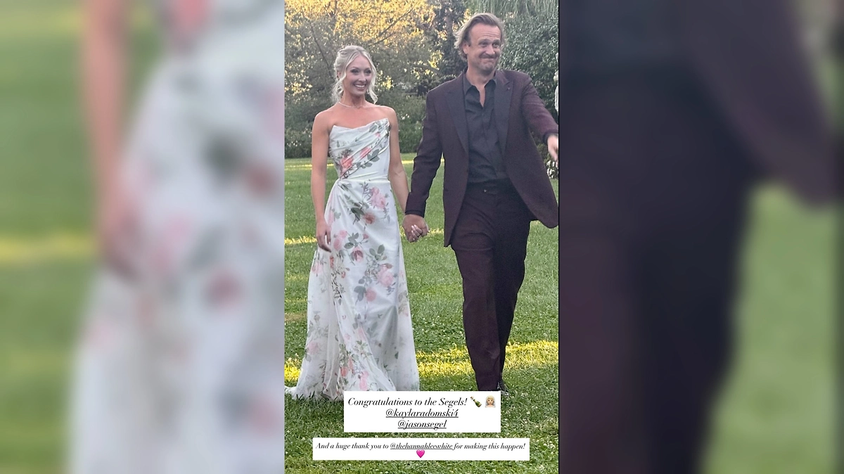 Звезда «Как я встретил вашу маму» Джейсон Сигел тайно женился. Фото © Instagram (признан экстремистской организацией и запрещён на территории Российской Федерации) / realejewelrydesign