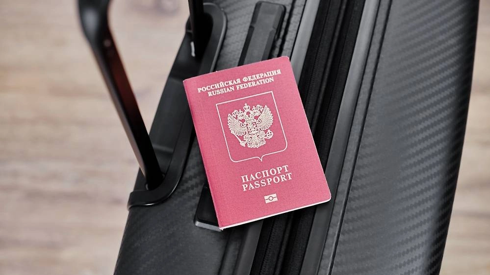 Обложка © Shutterstock / FOTODOM / edchechine