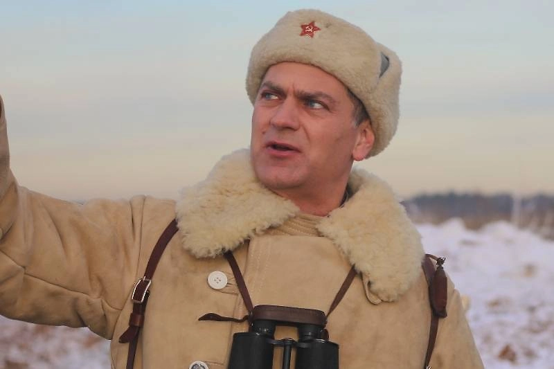 Зубков в роли капитана Гундиловича. Фото © «Последний рубеж», режиссёр Сергей Краснов, сценарист Андрей Житков / kino-teatr.ru