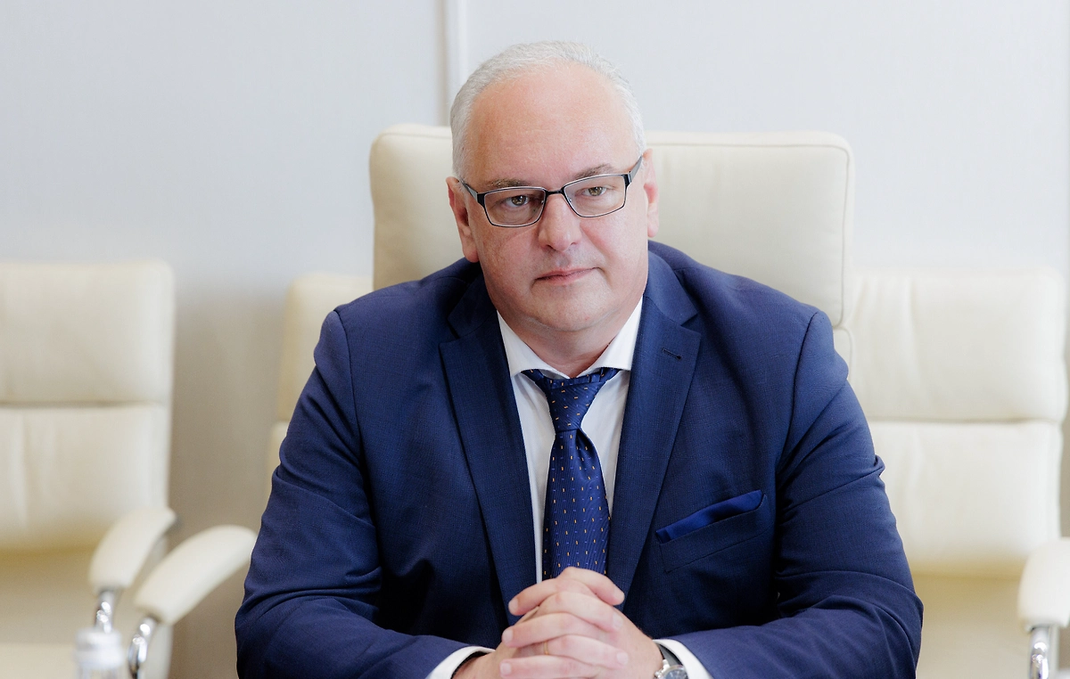 Обложка © Wikipedia / Parliament of Moldova