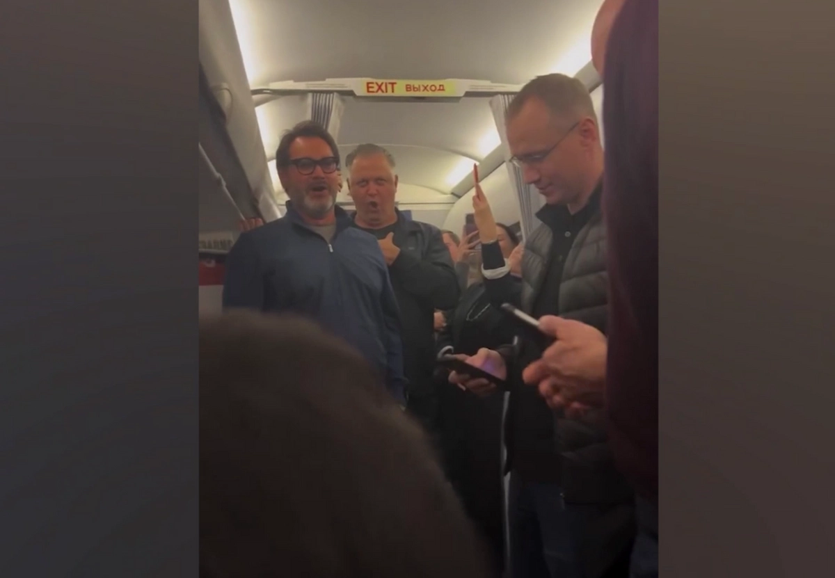 Обложка © Instagram (признан экстремистской организацией и запрещён на территории Российской Федерации) / sandraryz