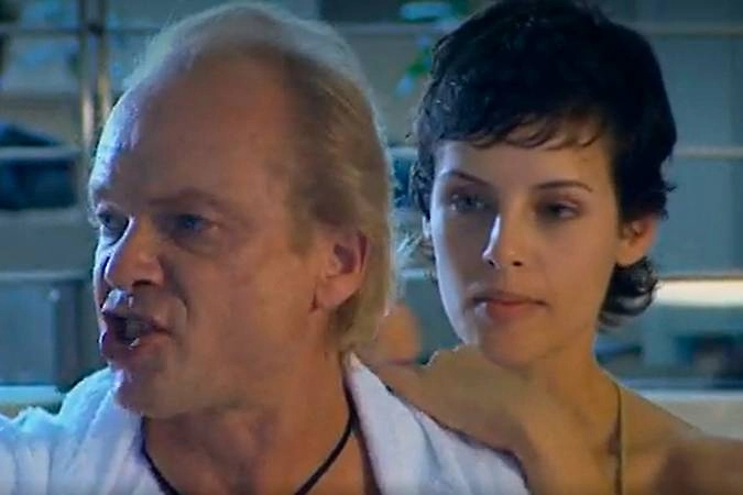 Фильмы и сериалы с Марией Сёмкиной: где актриса снималась до сериала «Папины дочки»? Фото © Кадр из фильма «В ритме танго», режиссёры Александр Павловский, Давид Ткебучава, сценарист Пётр Гладилин
