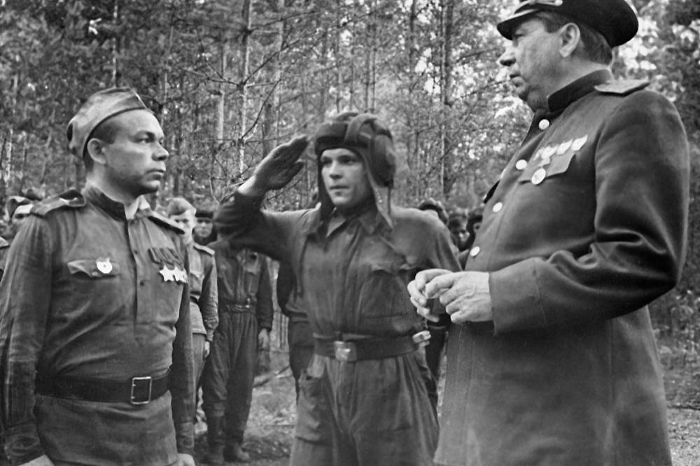 Владимир Кашпур в молодости: как будущий актёр советского кино оставил авиацию ради театральной сцены? Фото © РИА Новости
