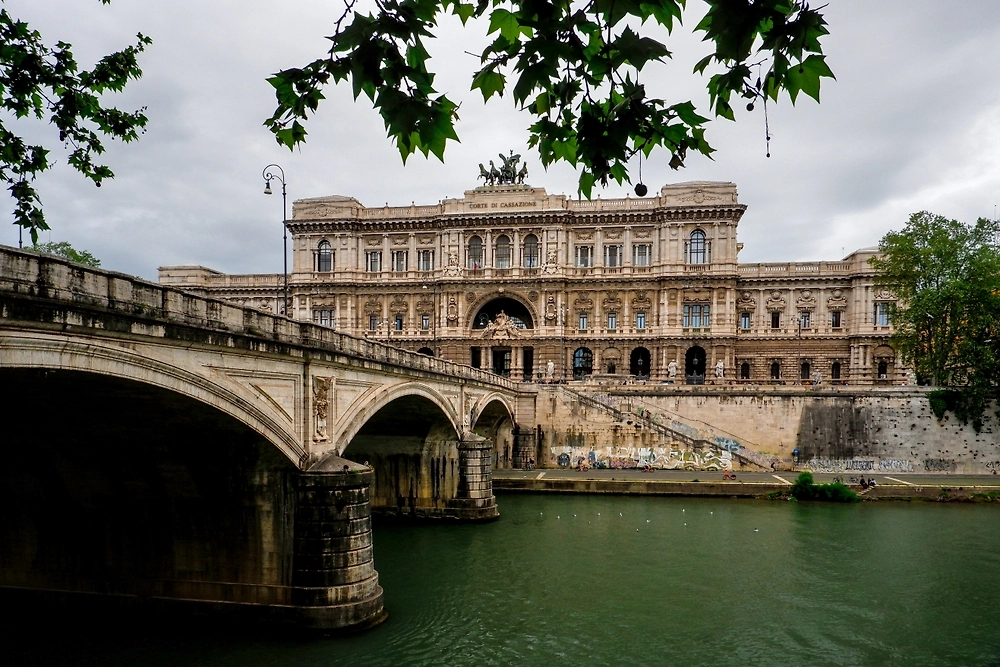 Обложка © Shutterstock / FOTODOM / Giuliano Cantadore
