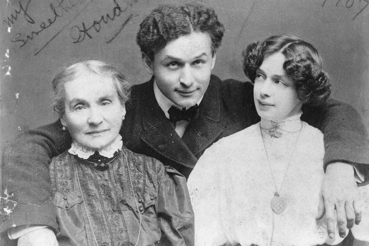 Настоящее имя Гарри Гудини, его детство в семье раввина и история псевдонима, который узнал весь мир. Фото © Wikipedia