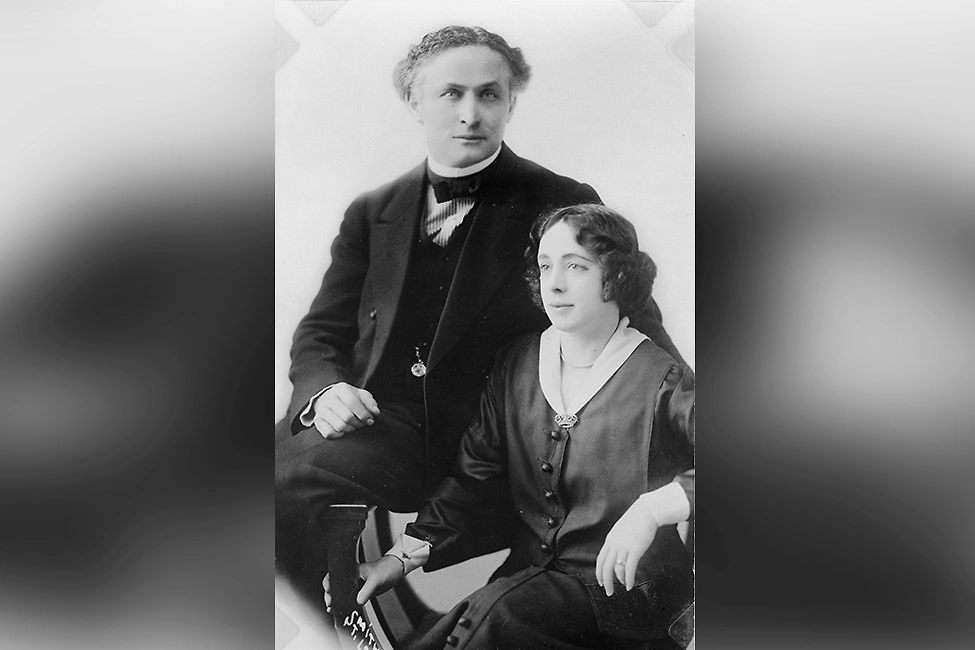 Бесс Гудини десять лет пыталась связаться с умершим мужем. Почему последний сеанс не оправдал надежд. Фото © Wikipedia / photographer Smith, St. Louis; McManus-Young Collection