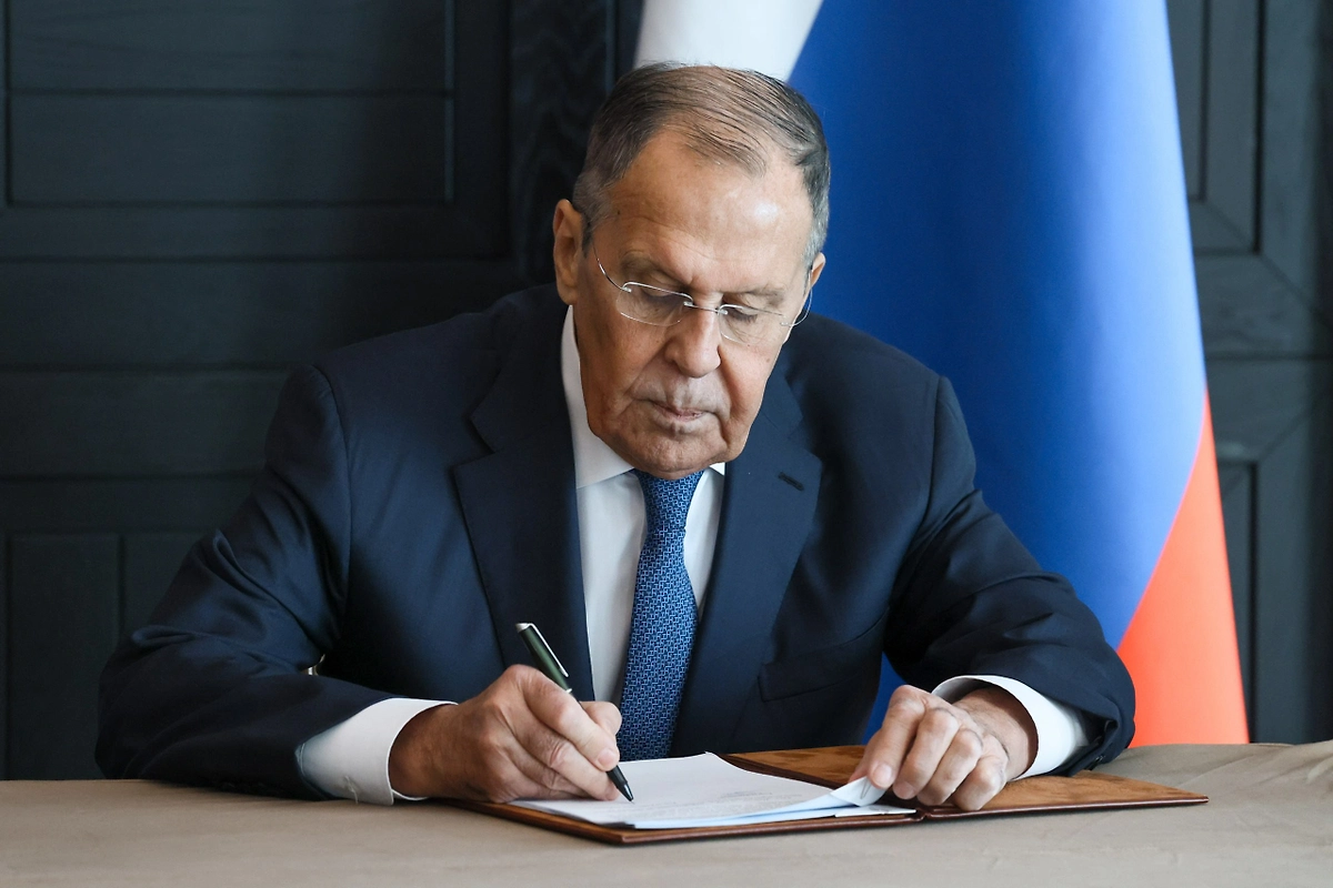 Сергей Лавров. Обложка © Telegram / МИД России