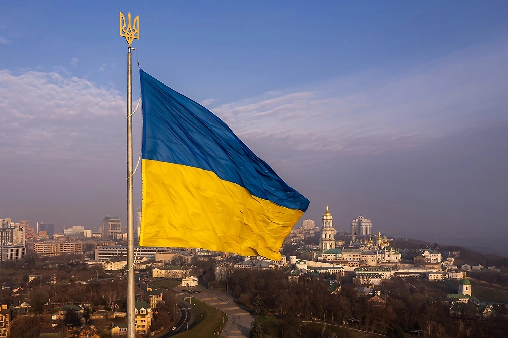 Обложка © Shutterstock.com / FOTODOM / Istetsen2