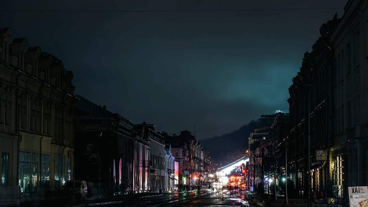 Обложка © Shutterstock / FOTODOM / Hoyka Studio