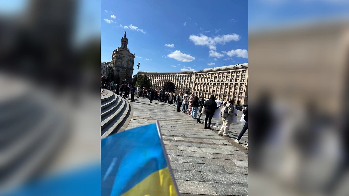 Митинг на Украине, инициированный сторонниками украинского военного Александра Тодорова. Фото © Telegram / «Страна.ua»