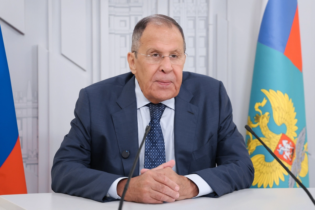 Сергей Лавров. Обложка © МИД РФ
