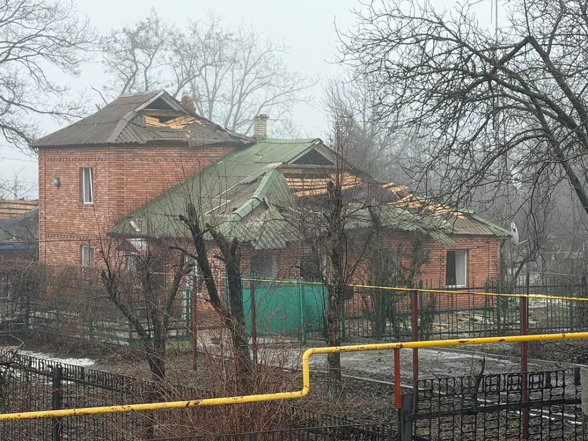 Последствия атаки ВСУ на посёлок Центральный в ЛНР. Фото © MAX / Леонид Пасечник