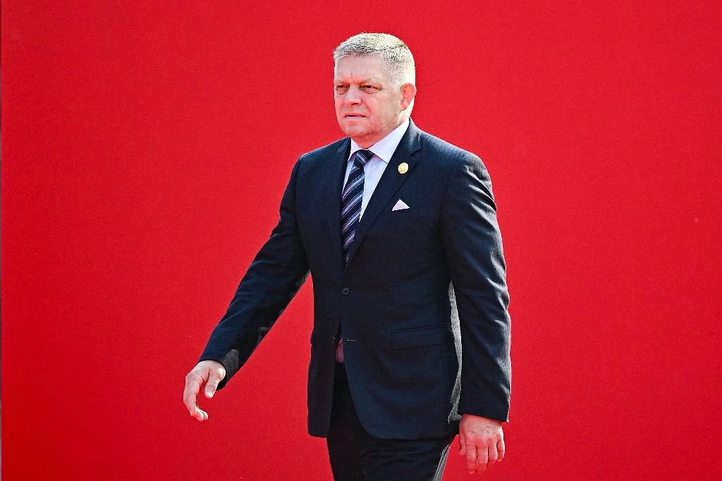 Роберт Фицо. Обложка © ТАСС / POOL / Сергей Бобылев