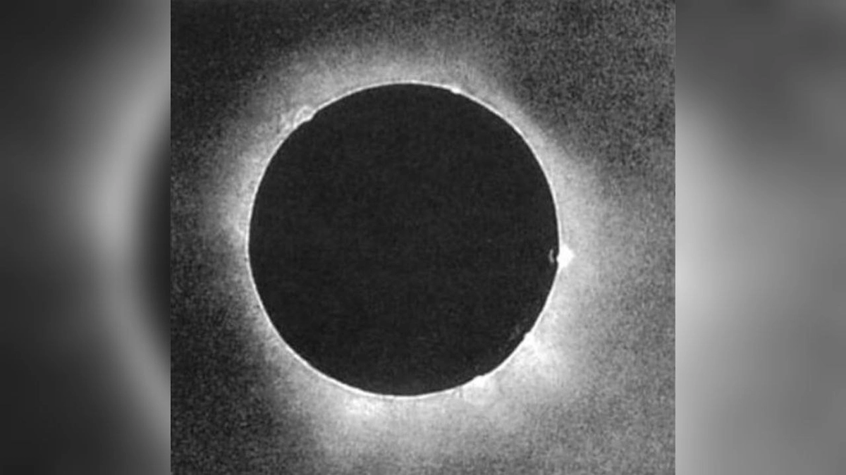 1851 год: первая в истории фотография солнечного затмения изменила астрономию. Фото © Wikipedia / Johann Julius Friedrich Berkowski