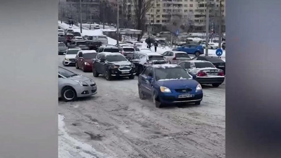 Обложка © Оперативный Киев