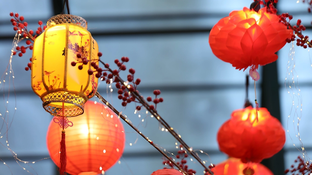 Улицы Москвы готовы к китайскому Новому году. Фото © Life.ru