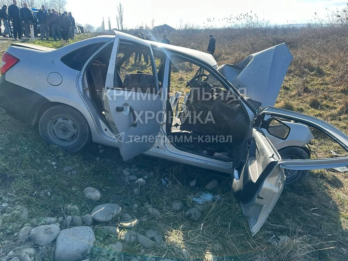 Последствия ДТП в Дагестане. Фото © Telegram / Криминальная хроника