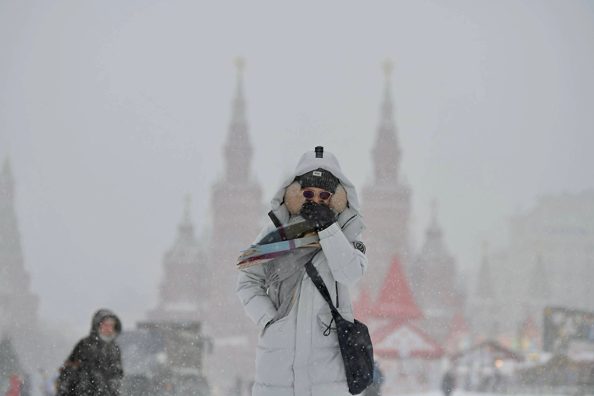Циклон «Валли» обрушил на Москву рекордный снегопад. Фото © Life.ru