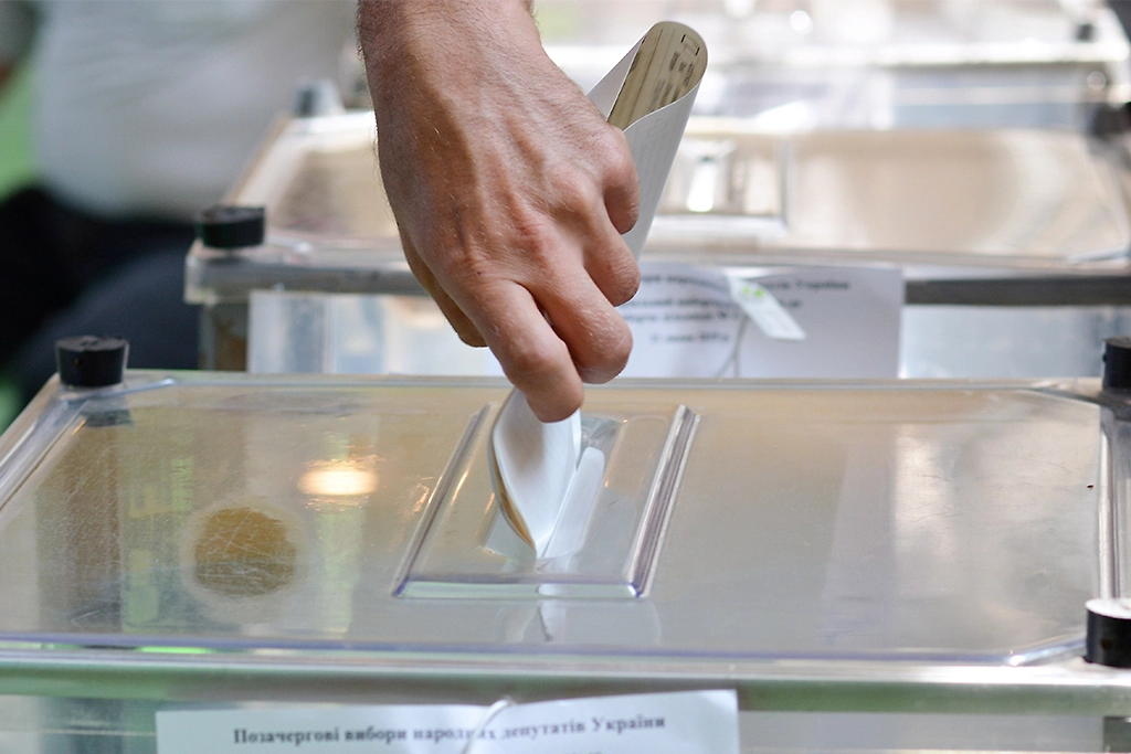 Выборы на Украине 2026: почему невозможны при военном положении, мандат Зеленского