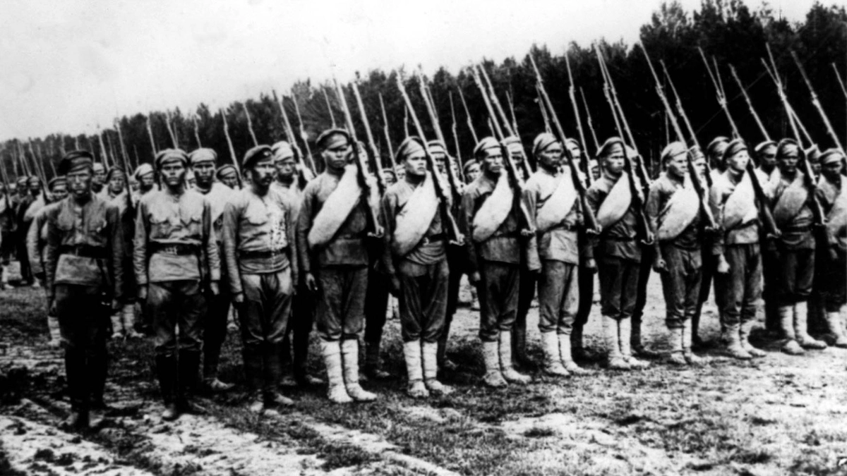 История праздника 23 Февраля. Фото © Репродукция ТАСС