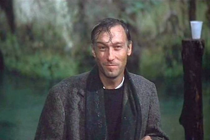 Янковский в советском кино: 5 образов, вошедших в историю. Кадр из фильма «Ностальгия», режиссёр Андрей Тарковский, сценаристы Андрей Тарковский, Тонино Гуэрра / Kinopoisk