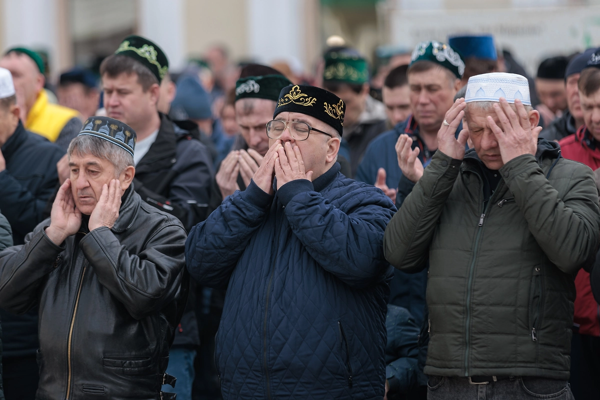 Как отмечают Ураза-байрам в России. Фото © ТАСС / Сергей Елагин / Бизнес Online