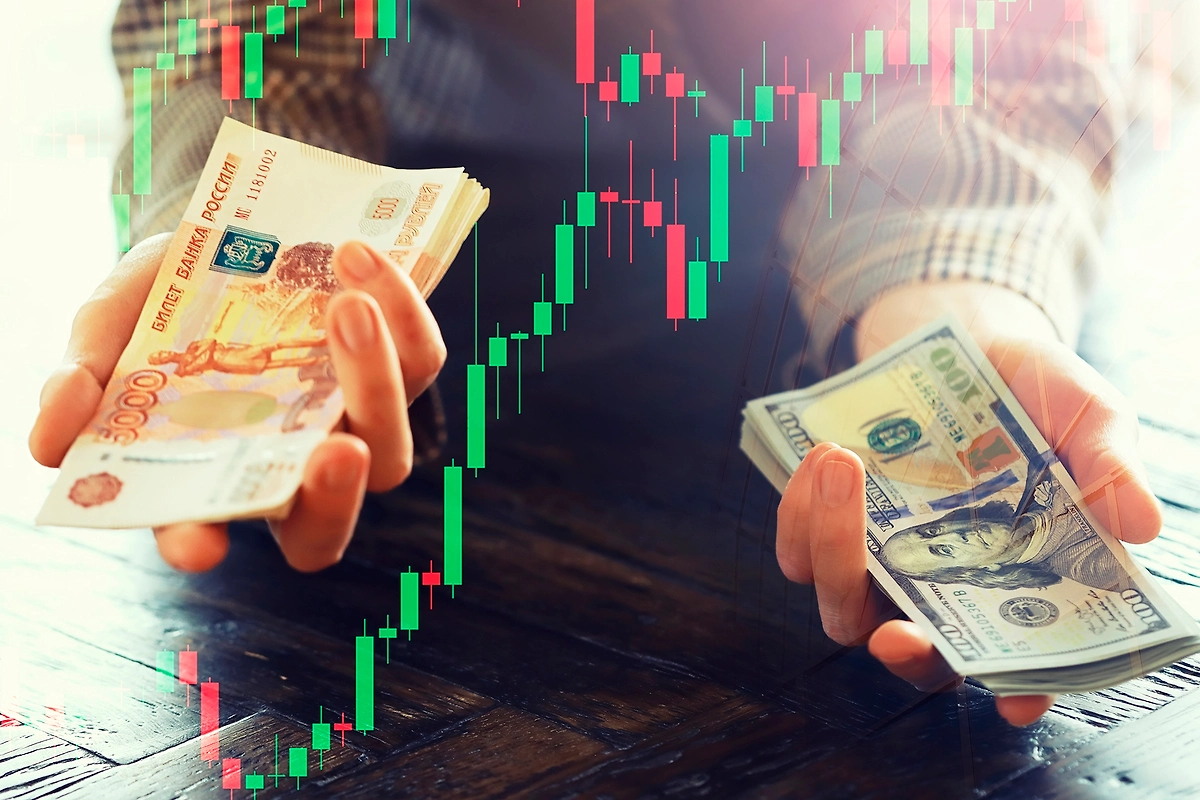 Экономисты дали прогноз курса доллара на следующую неделю. Обложка © Shutterstock / FOTODOM / alexkich