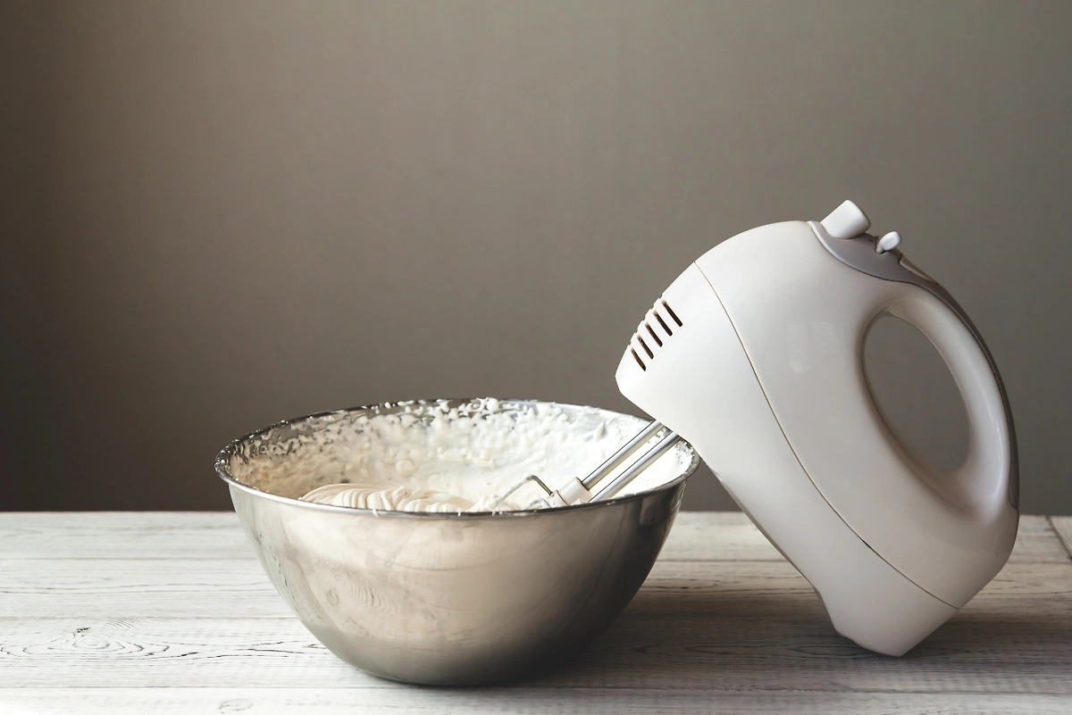 Крем для торта «Ленинградский» — рецепт. Фото © Shutterstock / FOTODOM / Marinka Buronka