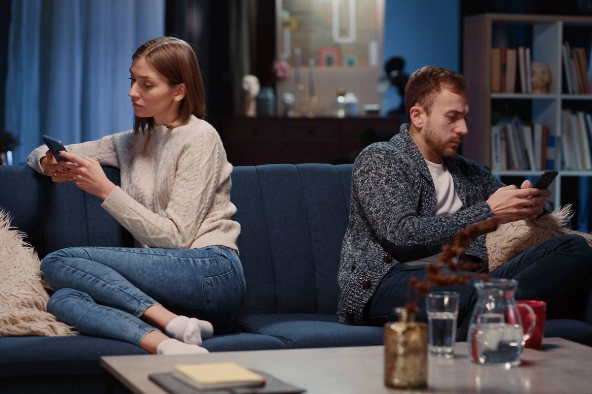 Почему мелкие бытовые конфликты приводят к разводу. Фото © Shutterstock / FOTODOM / Fractal Pictures