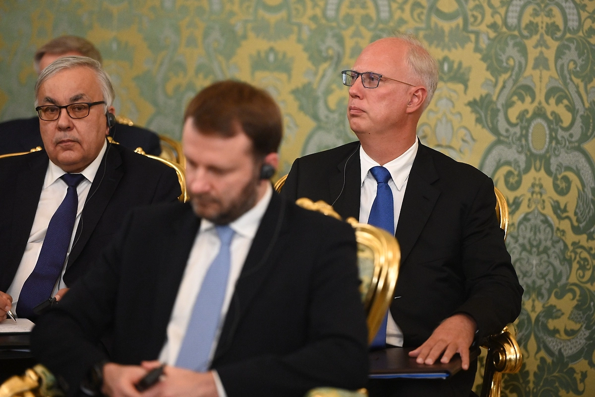 Дмитриев возвращается в Москву после переговоров в Майами Дмитриев возвращается в Москву после переговоров в Майами