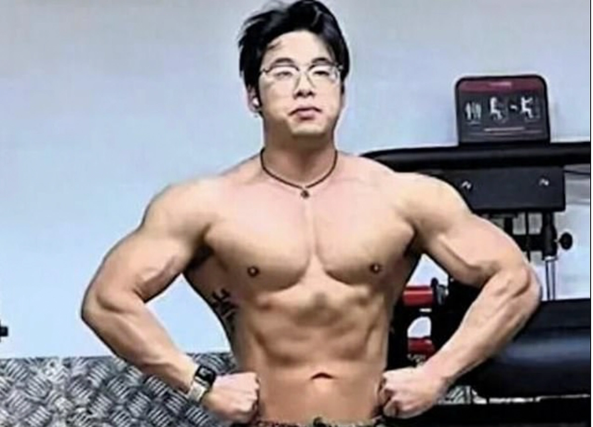 Обложка © X / pbs8_