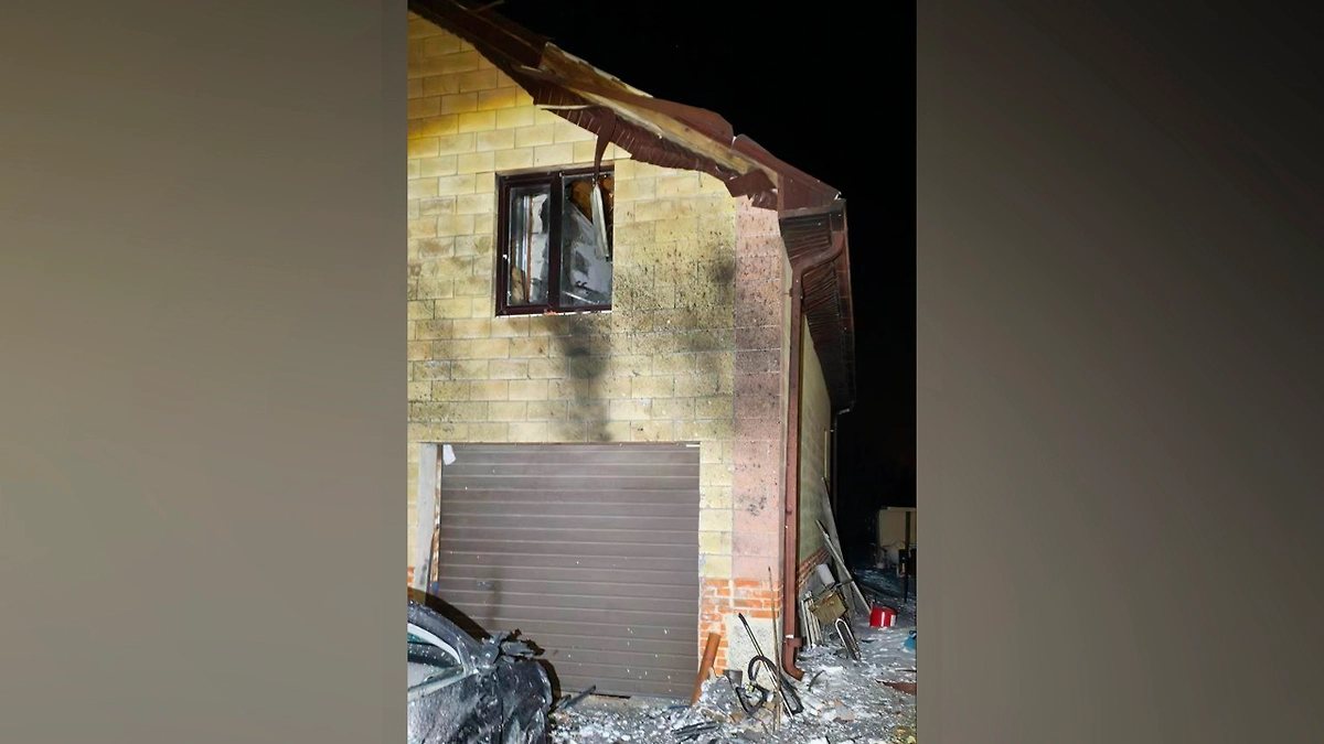 В Шебекинском округе при атаке БПЛА ВСУ был ранен мирный житель. Фото © Telegram / Настоящий Гладков