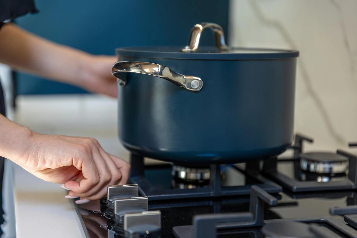 Как правильно сварить заварной крем без комочков. Фото © Freepik