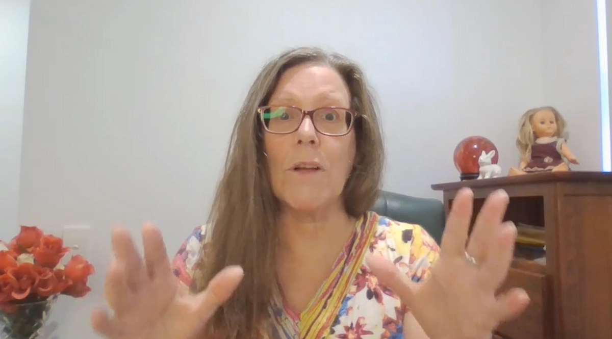 Австралийка провела полтора года на небесах за 14 минут смерти. Фото ©&nbsp;Youtube / Dr Lynda Cramer