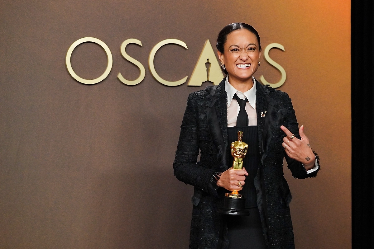 «Оскар» в 2026 году взяли женщина-оператор и кастинг-директор. Фото © ТАСС / AP / Jordan Strauss