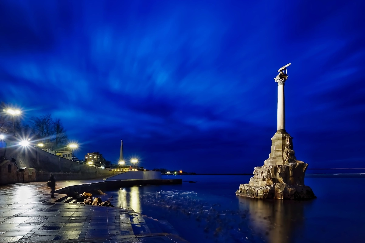 18 марта в Крыму и в России — выходной или нет. Фото © Shutterstock / FOTODOM