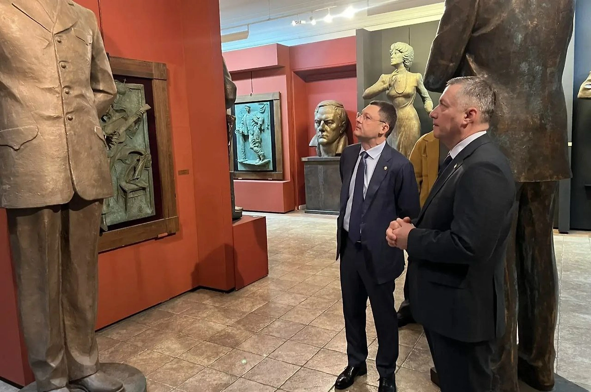 Скульптуру Церетели увезут из Москвы в Иркутск. Фото © Telegram/#кобзевнасвязи