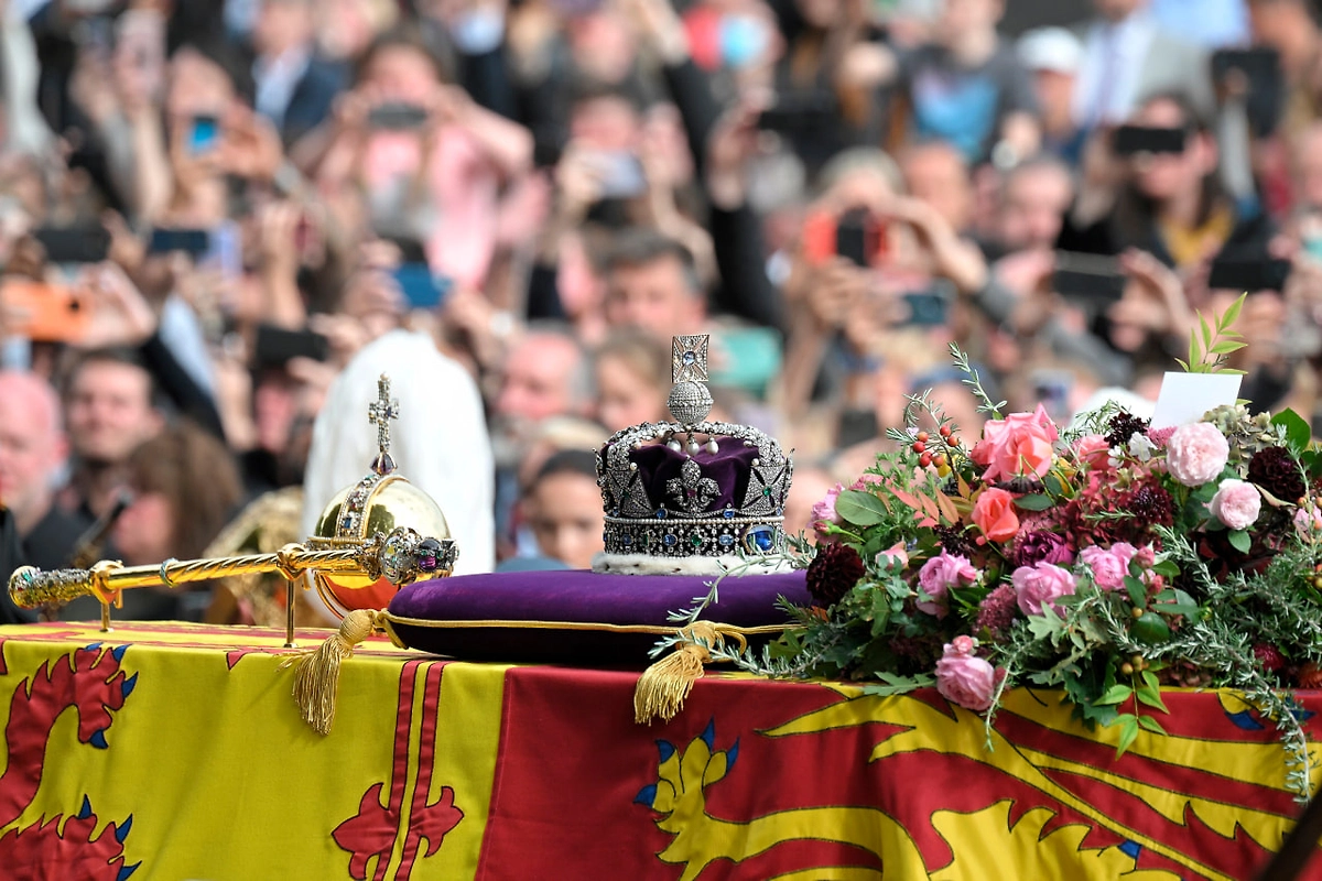 Британский сериал «Годы» предсказал возвращение Трампа и смерть королевы. Фото © ТАСС / AP / LOIC VENANCE