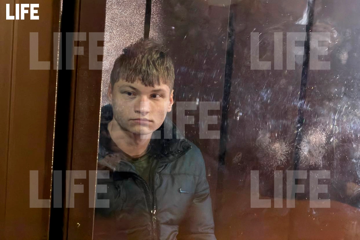 Даниил Секач в зале суда. Видео © Life.ru