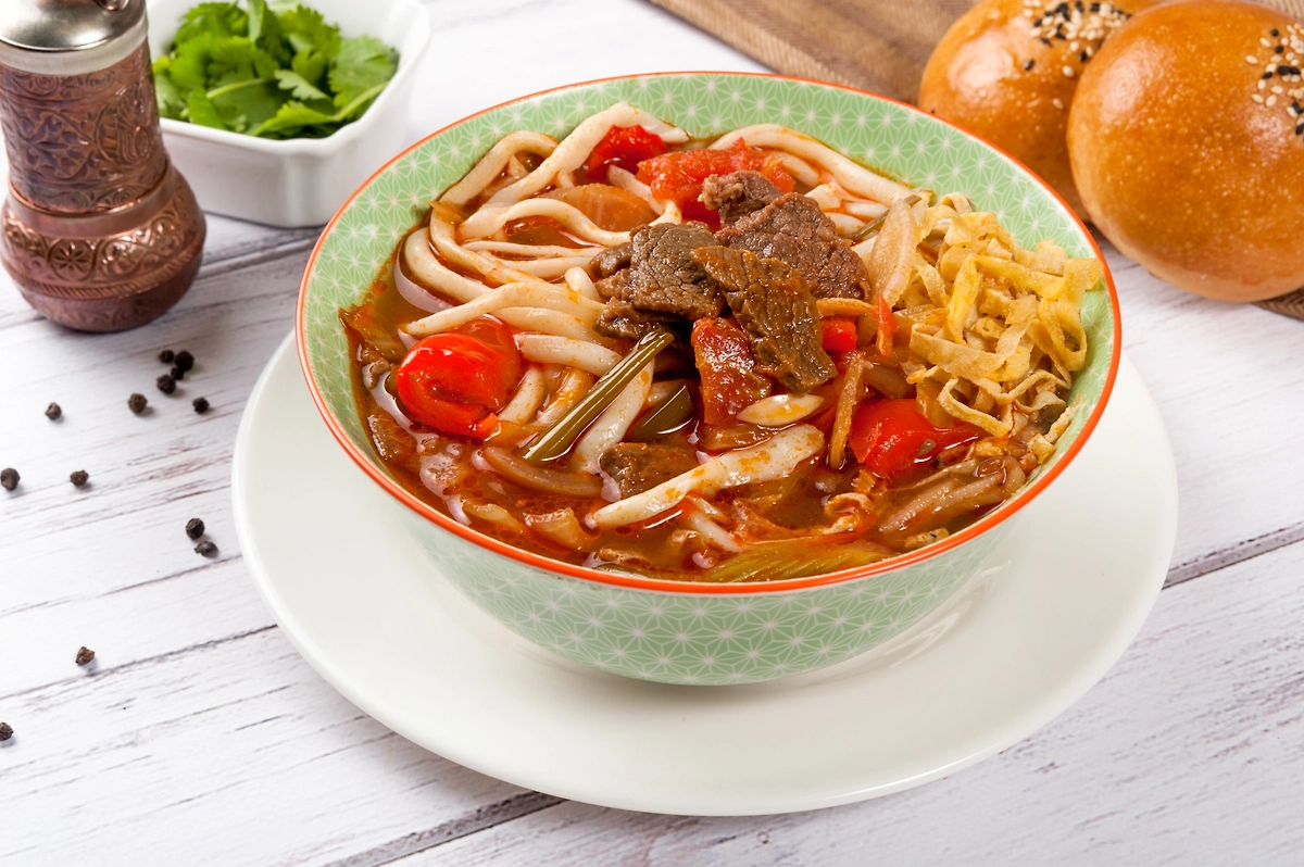 Крымская кухня: от чебуреков до долмы и лагмана. Фото © Shutterstock / FOTODOM / niindo