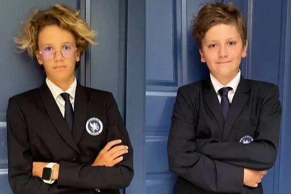 Дети Дианы Арбениной в фирменной форме школы Brookes. Фото © Instagram (признан экстремистской организацией и запрещён на территории Российской Федерации) /_diana_arbenina